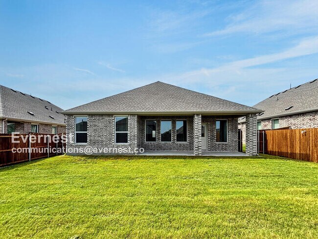 Building Photo - 1353 Rockwell Dr