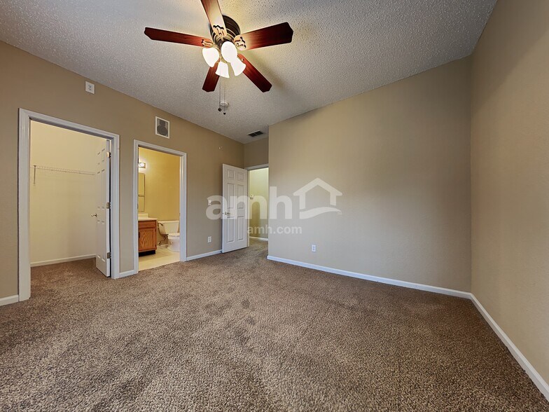 Building Photo - 6723 Harvest Ridge Ct