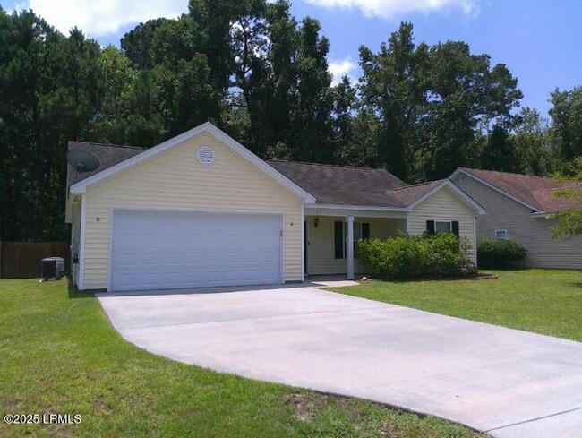 Building Photo - 39 Wintergreen Dr