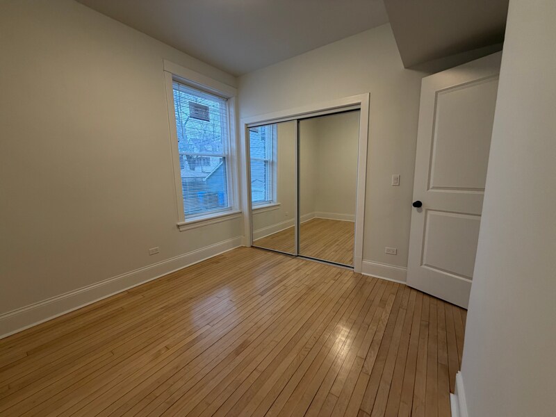 Building Photo - 3414 W Schubert Ave