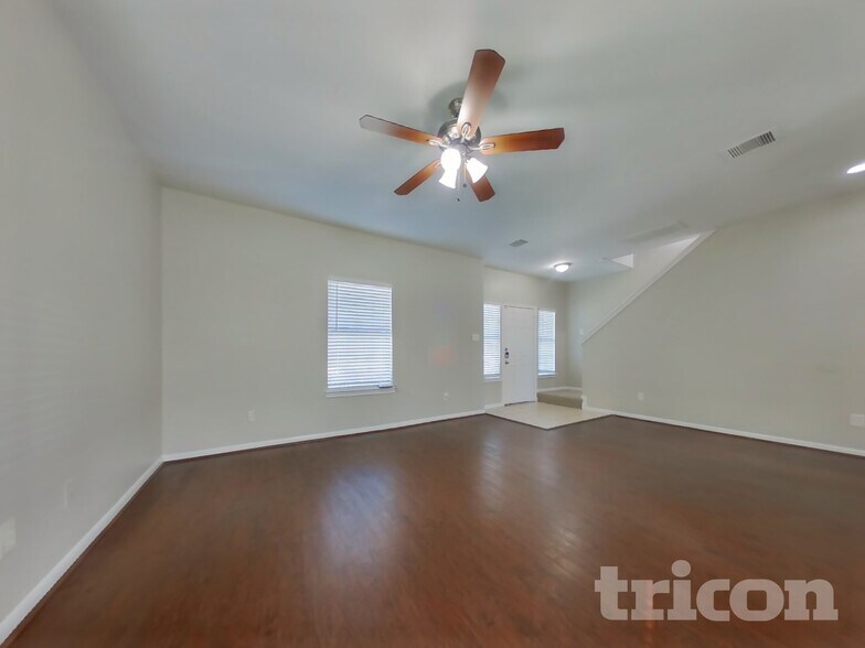 Building Photo - 11415 Carla St