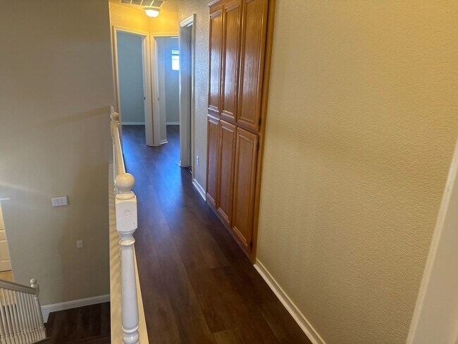 Building Photo - 961 Celestine Cir