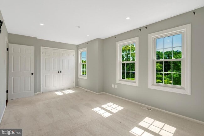 Building Photo - 8478 Battle Ct