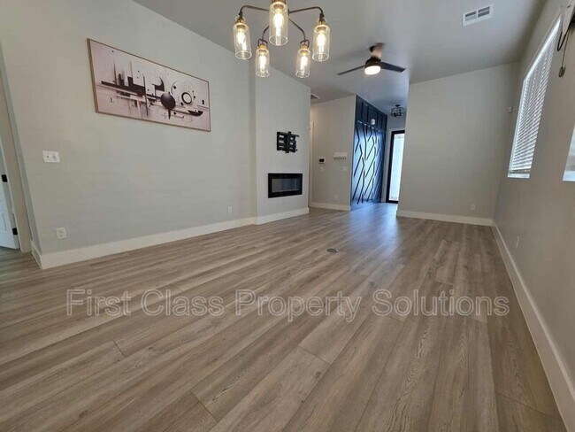 Building Photo - 2520 NW 131st St