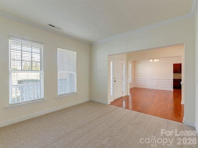 Building Photo - 12926 Union Square Dr