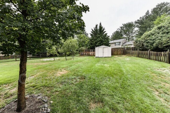 Building Photo - 1350 Shallow Ford Rd