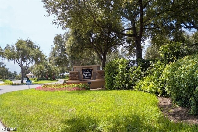 Building Photo - 3460 Lakeview Isle Ct