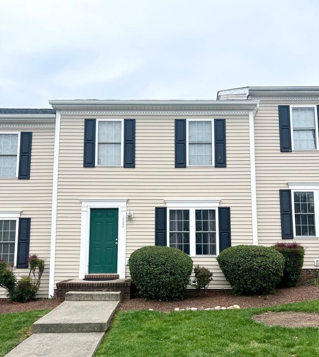 Building Photo - Townhome for Rent in Taylor Springs