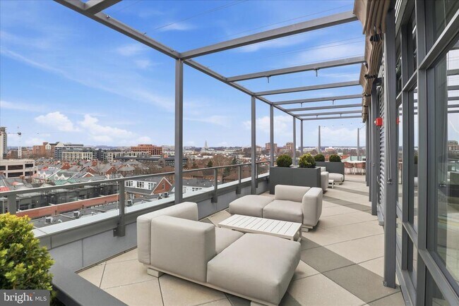 Building Photo - 1201 N Royal St