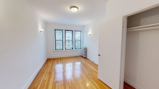 Floorplan - 5053 S. Ellis Avenue