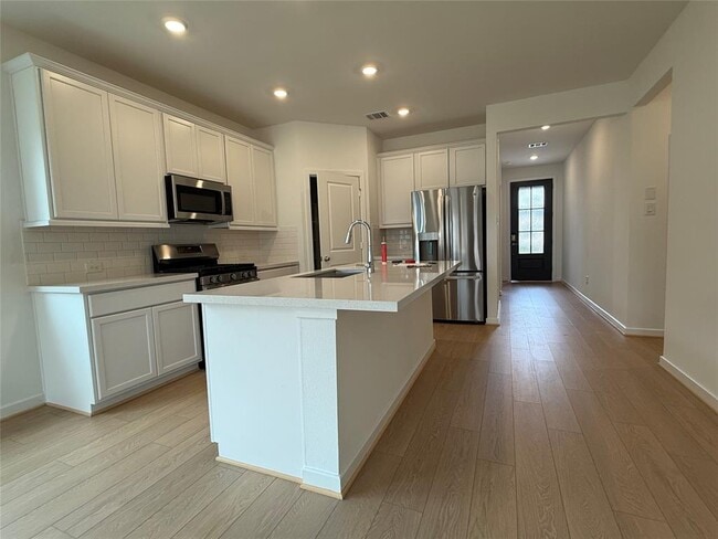Building Photo - 9738 Rialto Hts Dr