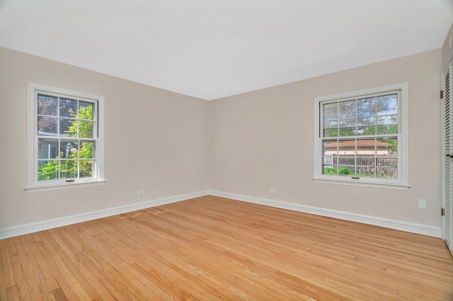 Building Photo - 10134 S Kolin Ave