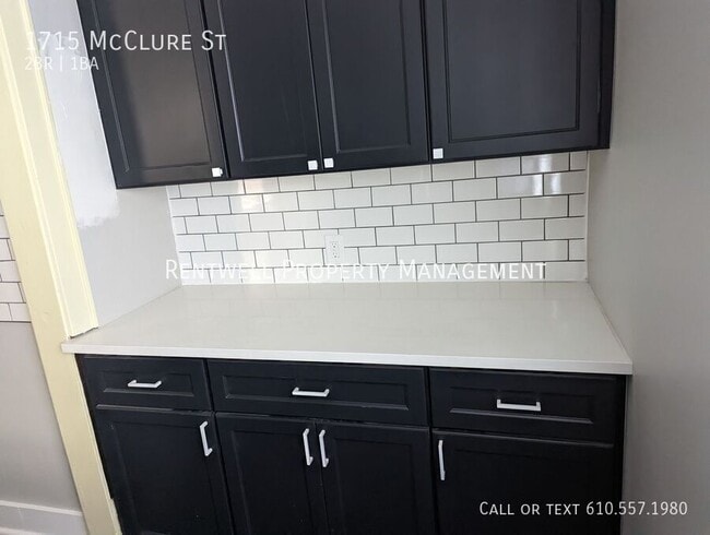 Building Photo - 1715 McClure St