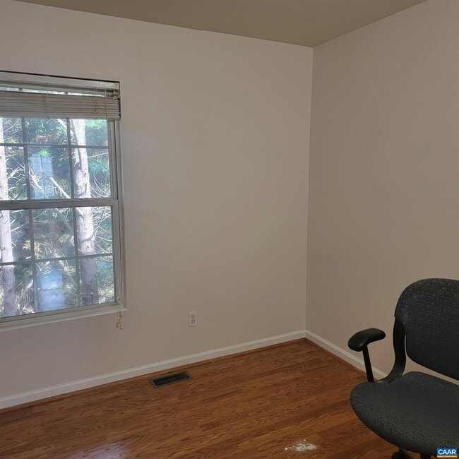 Building Photo - 1772 Webland View