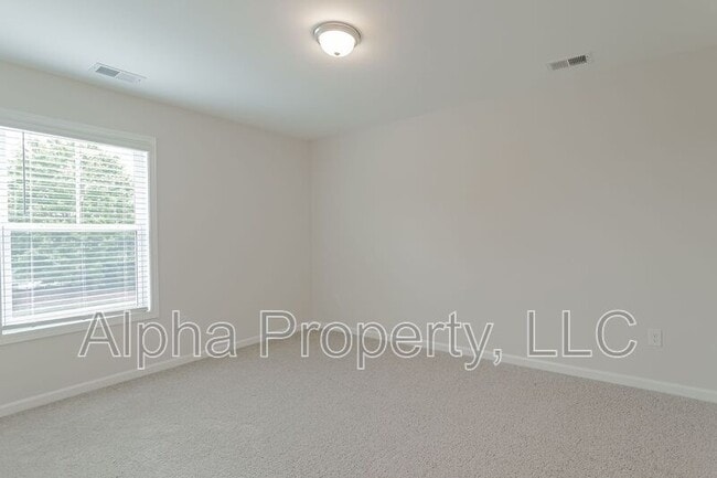 Building Photo - 8 Sabine Leaf Ct
