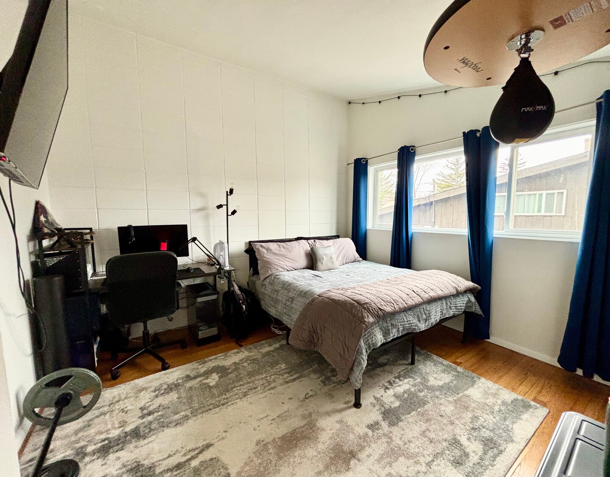 Building Photo - 434 Park Ln