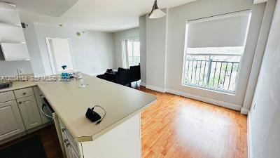 Building Photo - 1627 SW 37th Ave