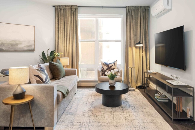 Building Photo - 150 Broad St