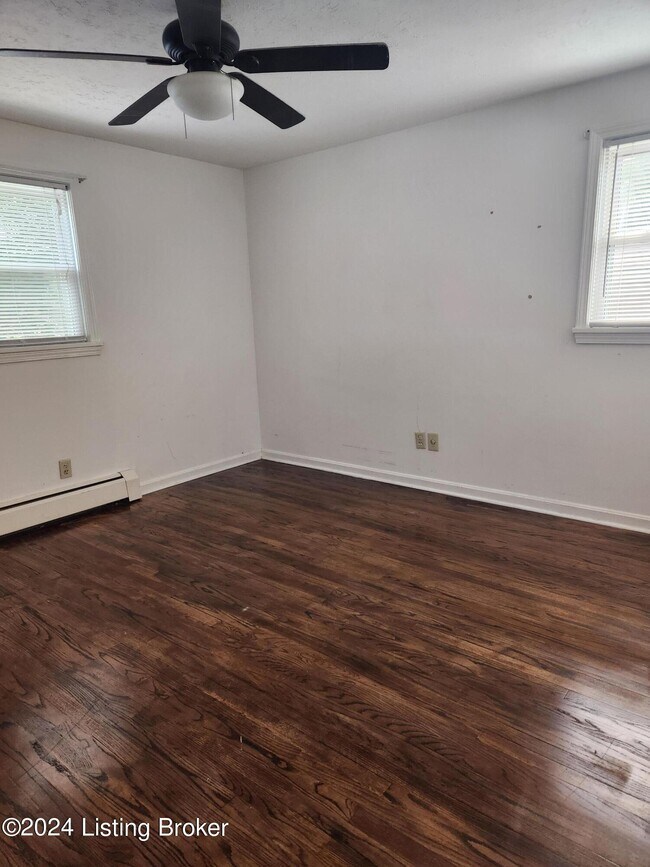 Building Photo - 6809 Shareith Dr