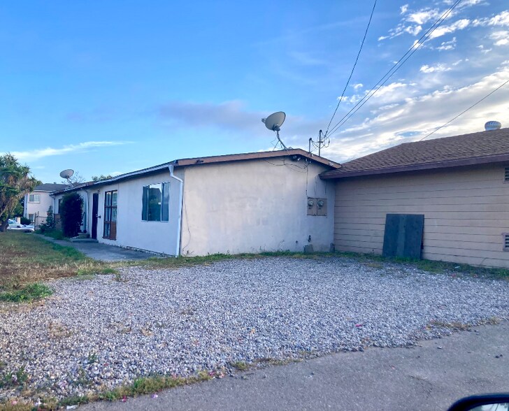 Building Photo - 4460 Clairemont Mesa Blvd