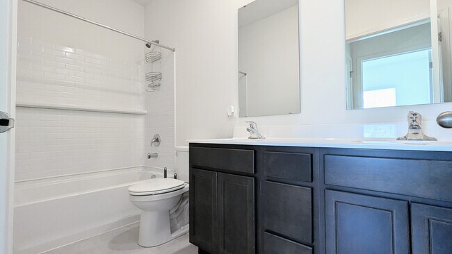 Building Photo - 1194 Woodlily Ln