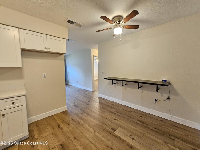 Building Photo - 2465 Mercury Dr