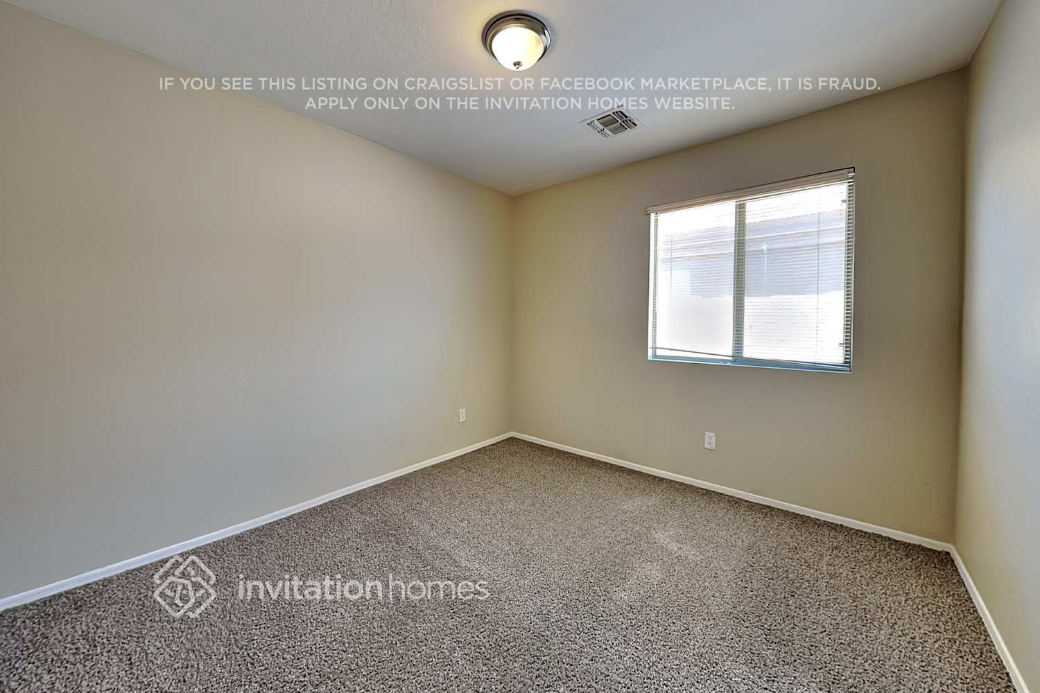 Building Photo - 3319 W Sunland Ave