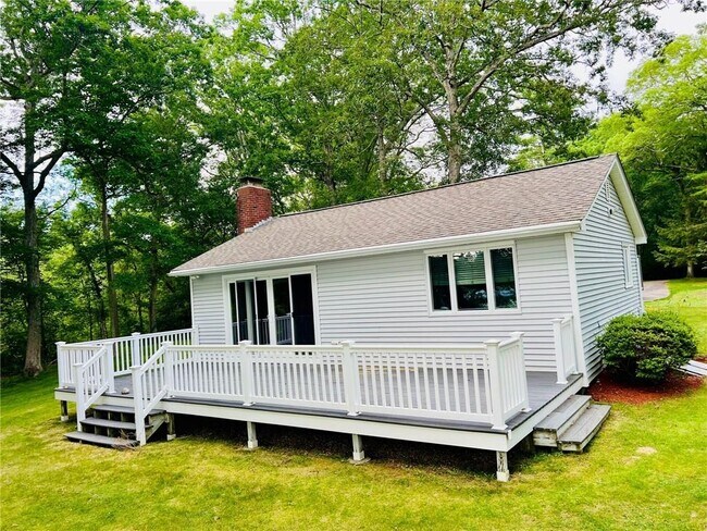 Primary Photo - 45 Hanna's Rd