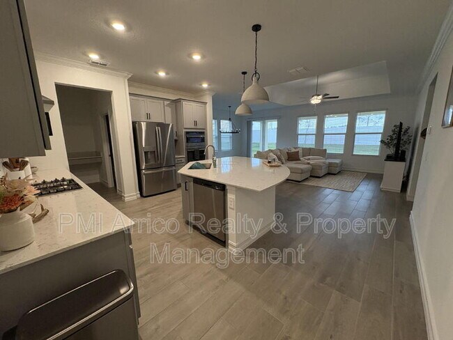 Building Photo - 11679 74th Cir E