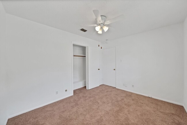 Building Photo - 6516 Perdido Dr