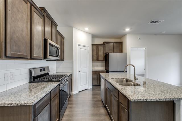 Building Photo - 504 Stampede Ln