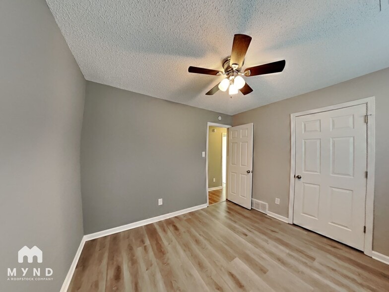 Building Photo - 1234 Grange Way Dr