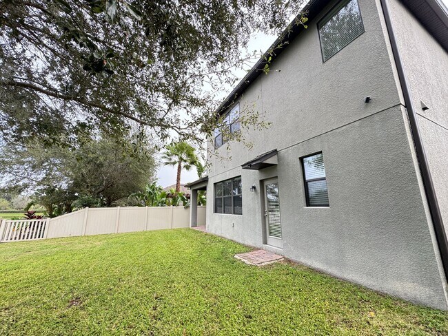 Building Photo - $300 off of a month of rent!! Experience the Epitome of Lakeside Luxury Living — For Rent in Narc...