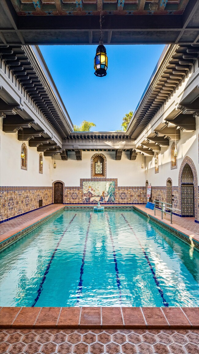 Building Photo - 867 Sand Point Rd