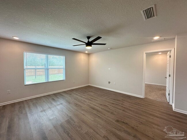 Building Photo - 1929 High Rdg Ct