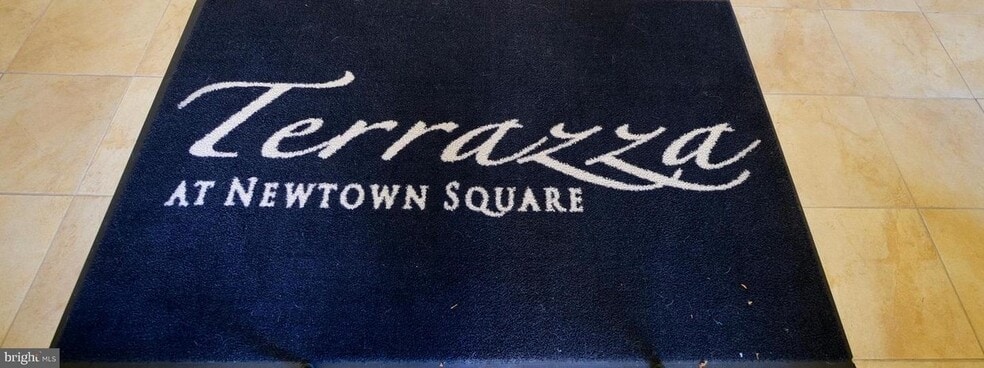 Building Photo - 213 Cornerstone Dr