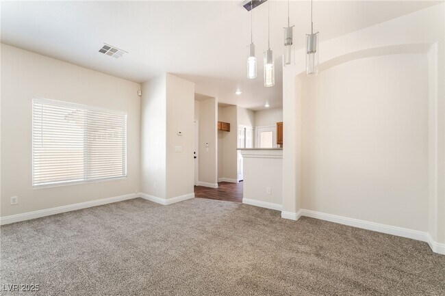 Building Photo - 9175 Sunken Meadow Ave