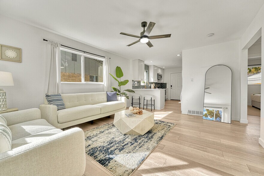 Building Photo - 57 Del Mar Cir