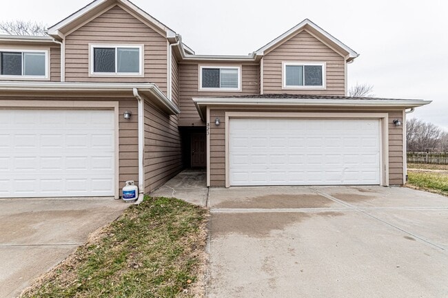 Building Photo - Please View 3D Virtual Walk-Through Before Scheduling a Showing