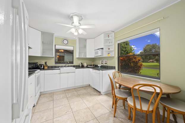 Building Photo - 4665 Oak Hill Dr