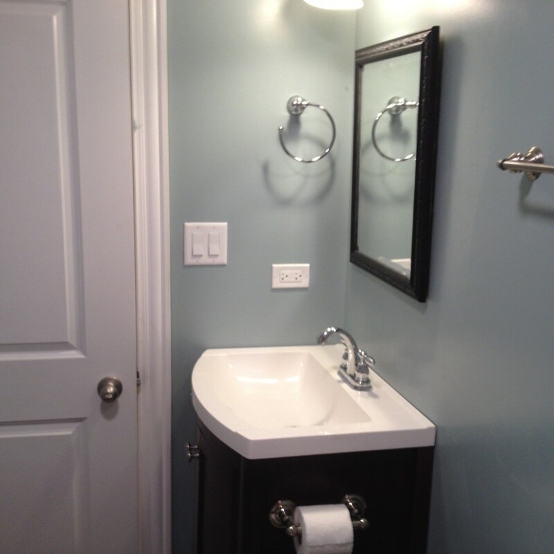 Bathroom - 919 W Newport Ave