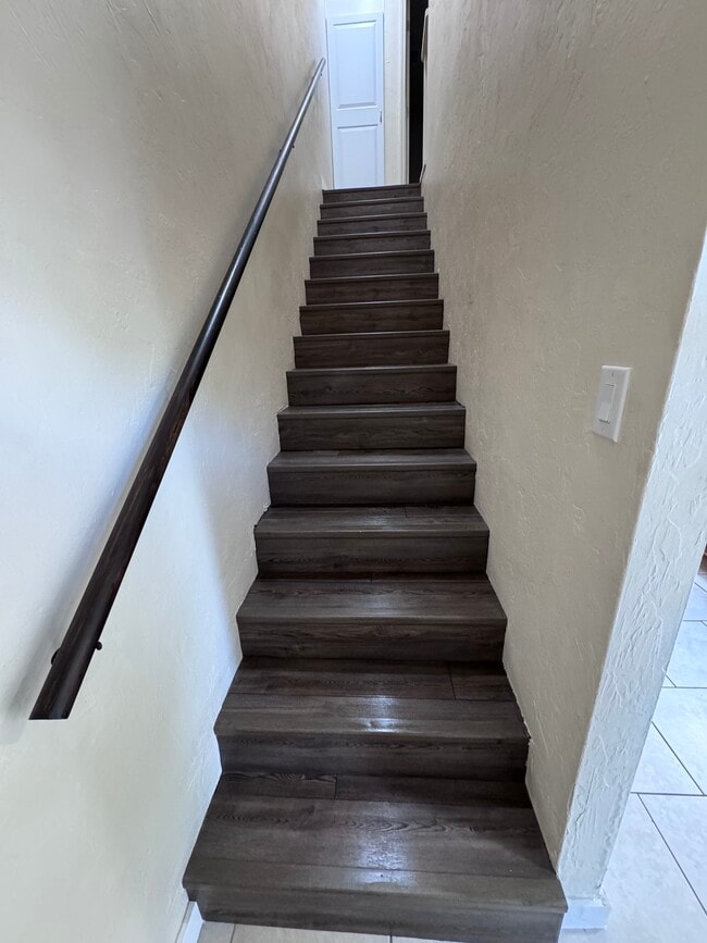 Building Photo - 1826 SW 69th Terrace