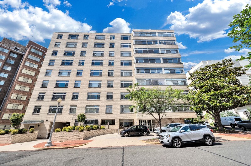 Building Photo - 2401 H St NW