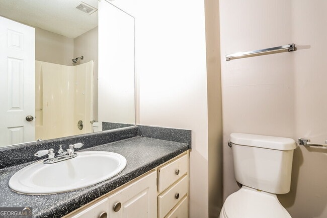 Building Photo - 1374 N Hampton Dr