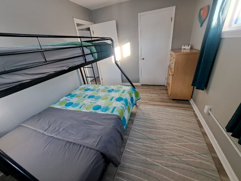 Building Photo - 514 13th Ave