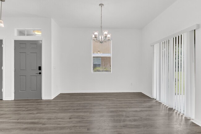 Building Photo - 2280 Betsy Ross Ln
