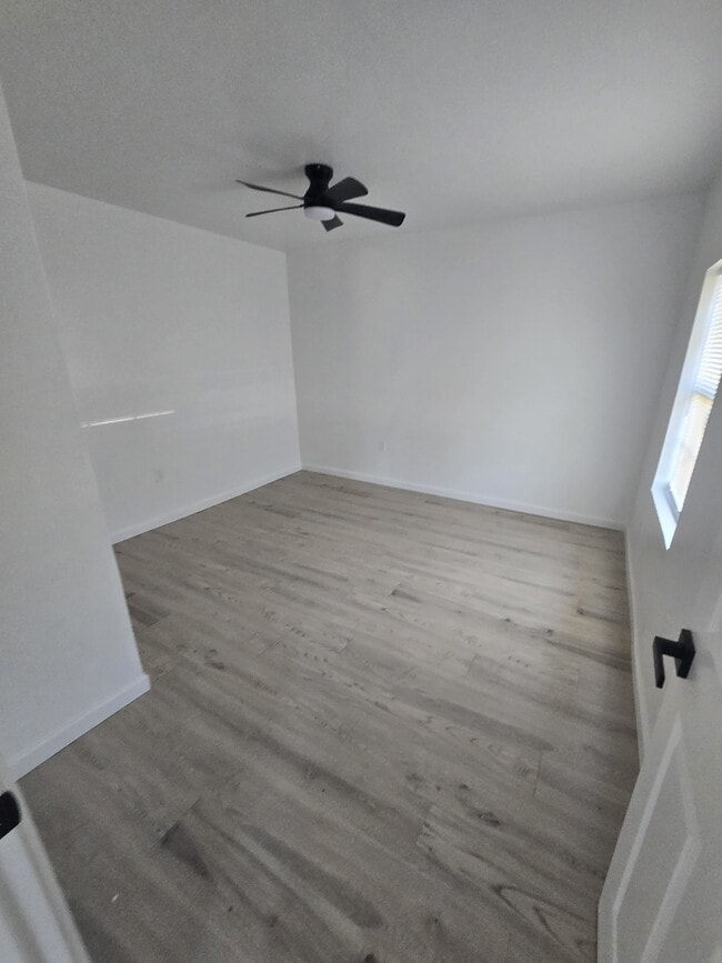 Building Photo - 3128 NW 33rd St