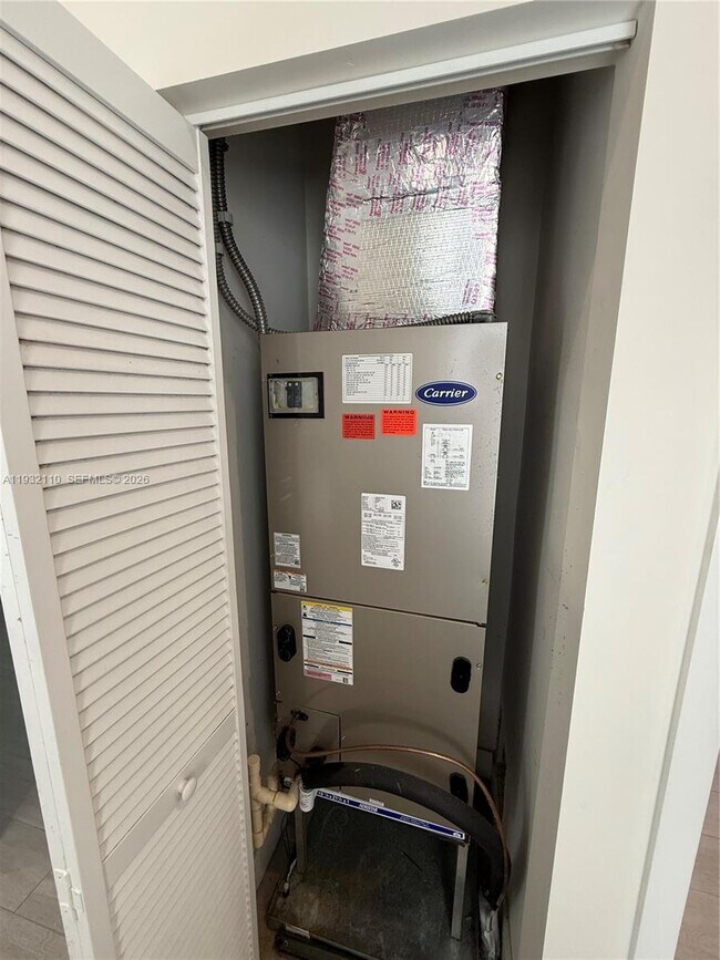 Building Photo - 1786 SW 9th St