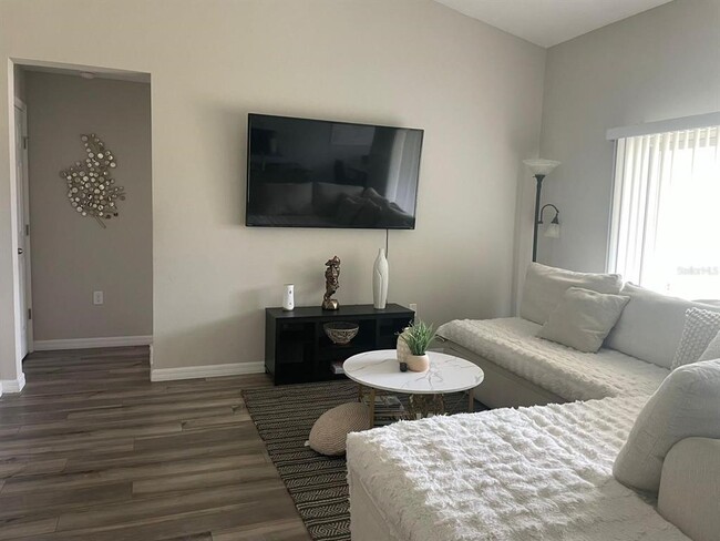 Building Photo - 5365 Maddie Dr