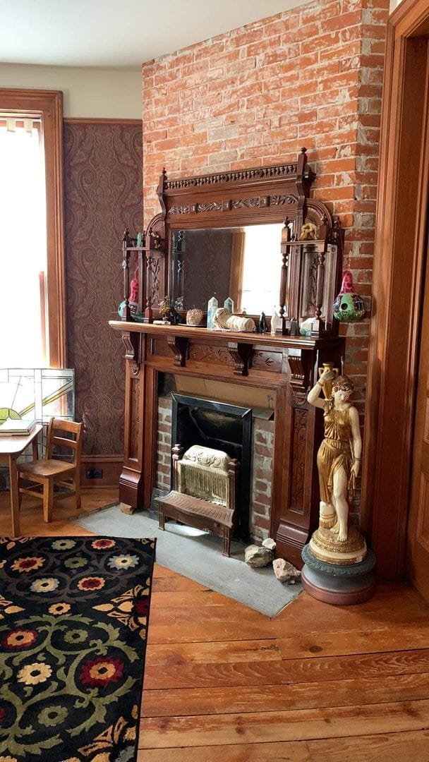 Building Photo - Gorgeous 19th Century Victorian showpiece